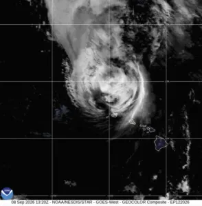 Hawaii’s western islands hit by fierce winds from Hurricane Lowell, leaving extensive damage