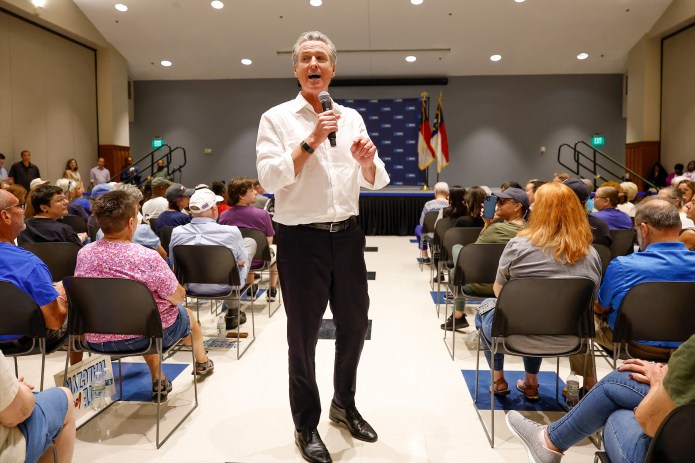 Despite Trump poll drops, Newsom urges Democrats not to ‘spike the football’ Despite Trump poll drops, Newsom urges Democrats not to ‘spike the football’