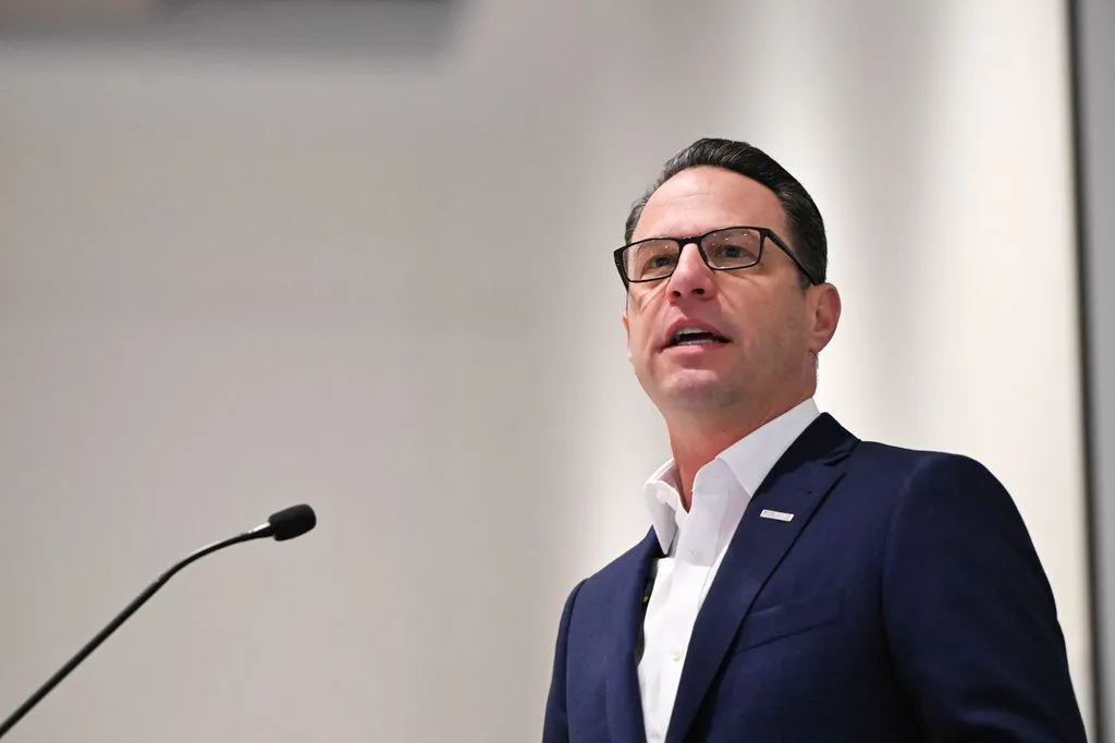 Robert Kraft drew a line in a week. Josh Shapiro has had a year