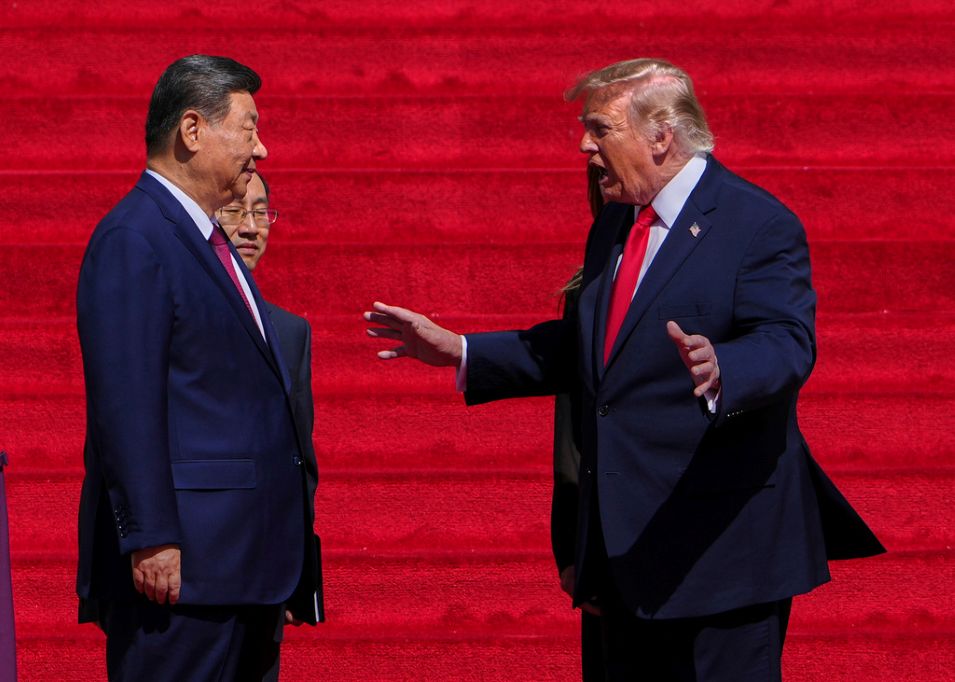 Trump denies US ambassador claim he offered China weapons