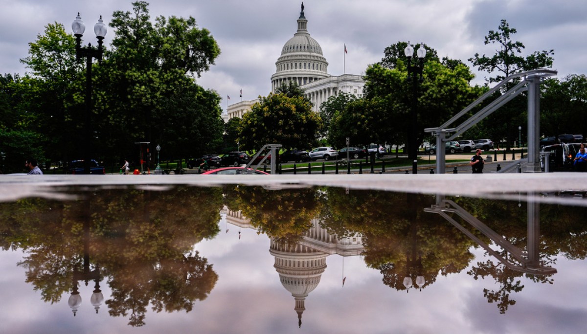 Illinois man charged in white powder mail hoax targeting members of Congress