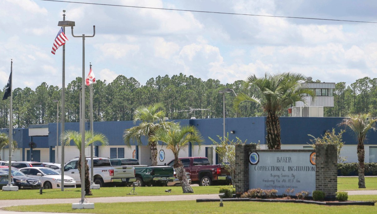 Florida mistakenly releases two detainees from state deportation facility