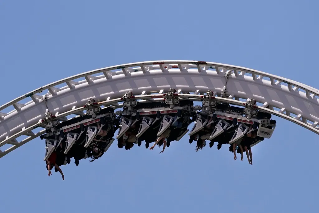 One dead and several injured after roller coaster incident at Six Flags Over Georgia