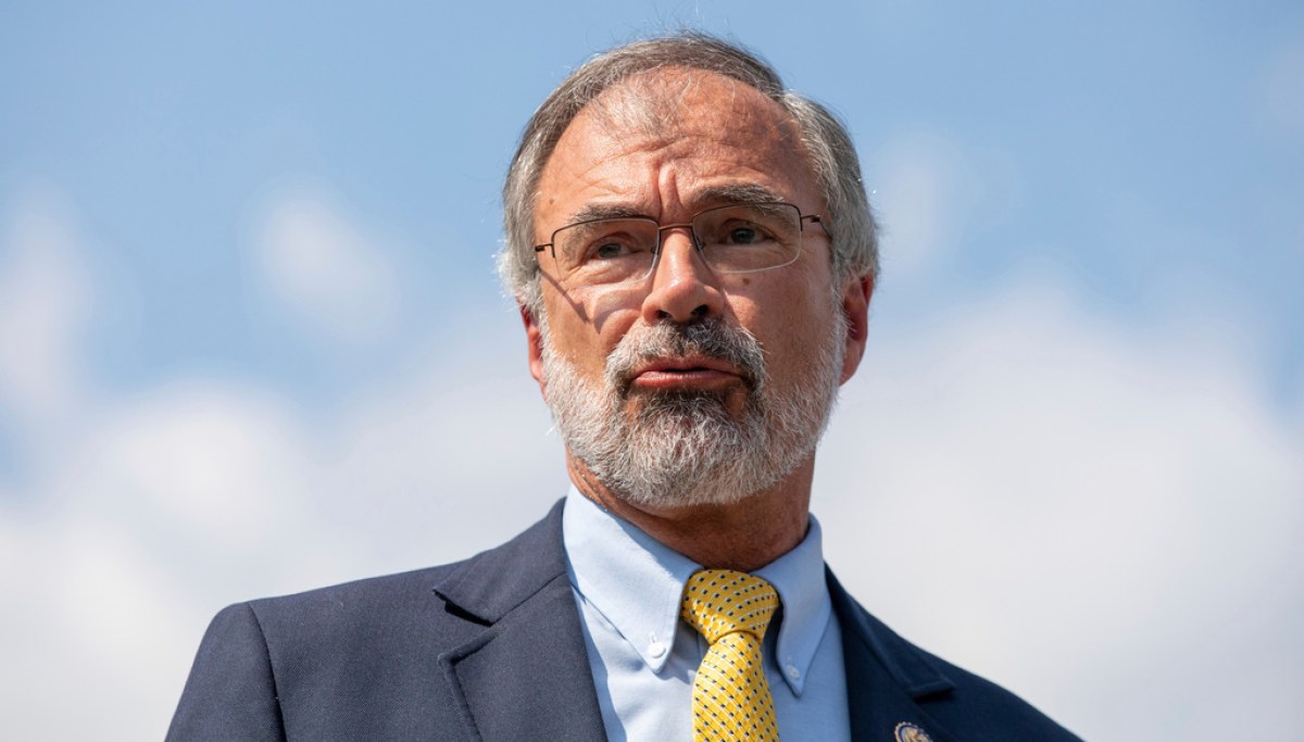 Andy Harris lashes out at reporter after voters laugh at his blaming of Democrats for energy costs