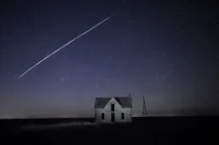 SpaceX moves to turn Starlink into next major US mobile carrier