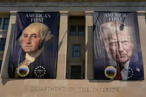 Raskin introduces bill to put Trump ‘propaganda’ in Smithsonian museum