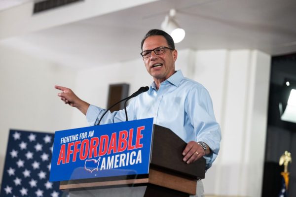 Josh Shapiro hopes his Pennsylvania coattails can flip the House for Democrats