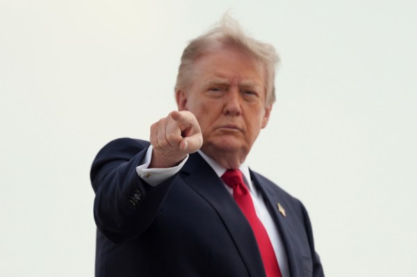 WATCH LIVE: Trump delivers remarks at Baltimore shipyard