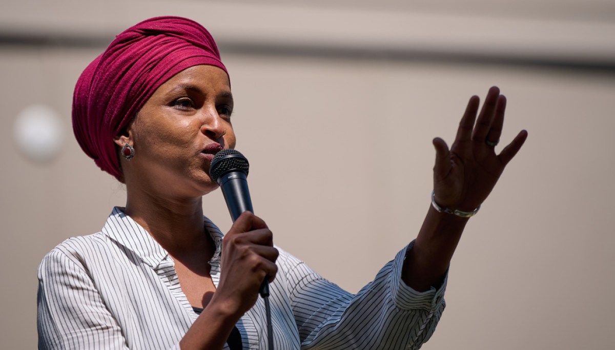 Ilhan Omar vacating DC apartment after federal raid, citing death threats