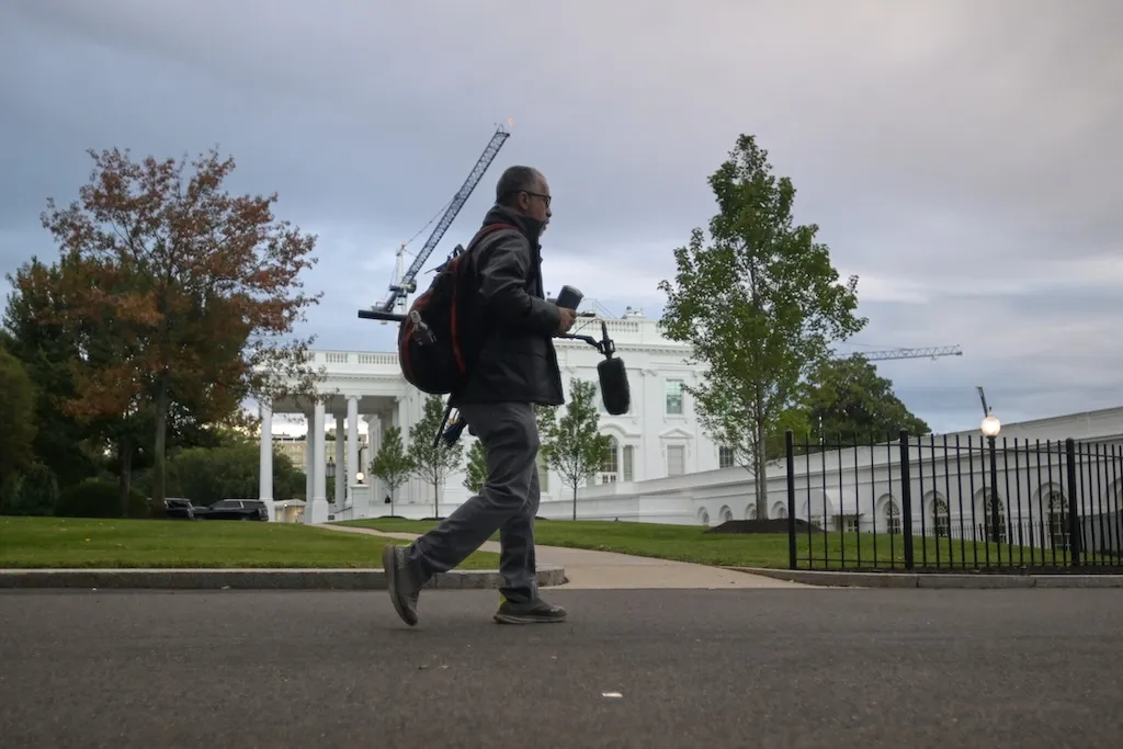 Federal judge extends order halting White House press ban while considering long-term ruling