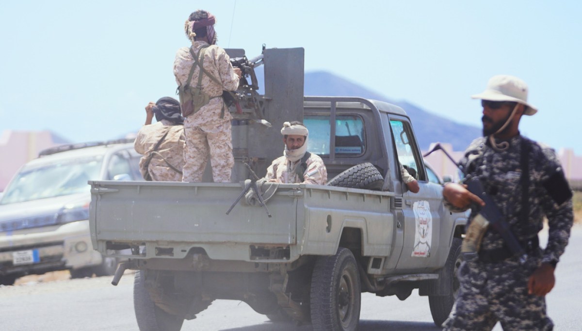 Yemeni government says it recaptured Bab el Mandeb Strait