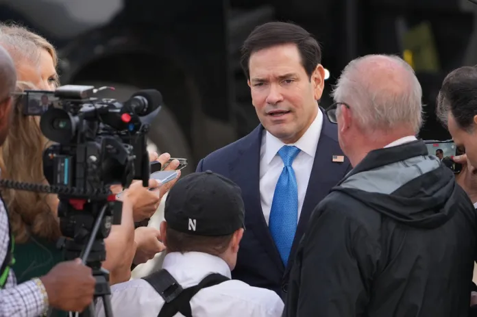 Rubio speaks to press