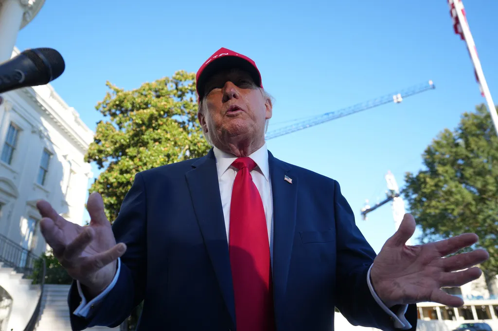 Trump distances himself from top political aides over lobbying work: ‘They do not work for me’