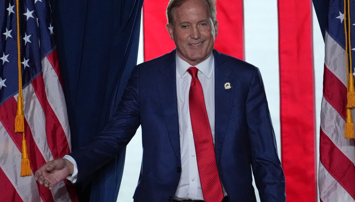 Chamber of Commerce endorses Paxton as he and Talarico host rallies ahead of Texas early voting