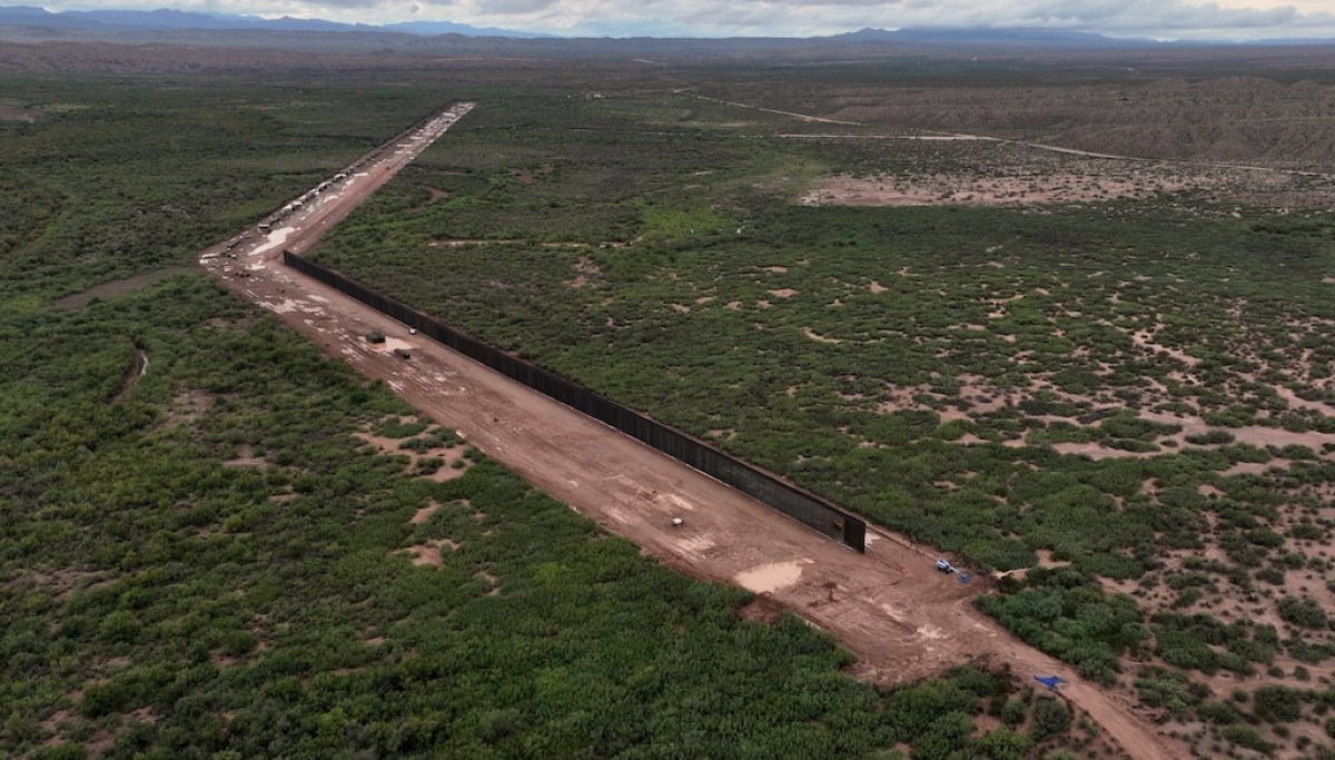 Trump administration asks Supreme Court to lift block on Big Bend border wall construction