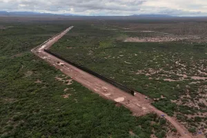 Trump administration asks Supreme Court to lift block on Big Bend border wall construction