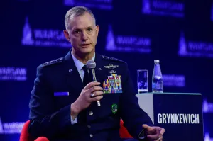 NATO commander threatens to destroy ‘anything and everything’ if Russia attacks