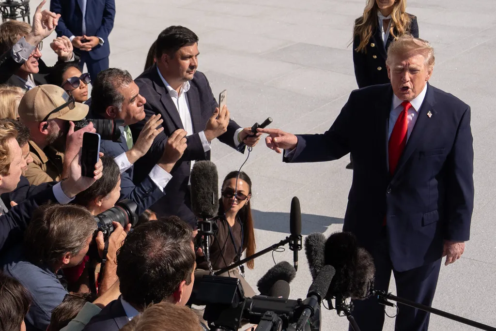 washingtonexaminer.com - David Zimmermann - Judge extends MS Now, CNN, and Politico's White House access indefinitely