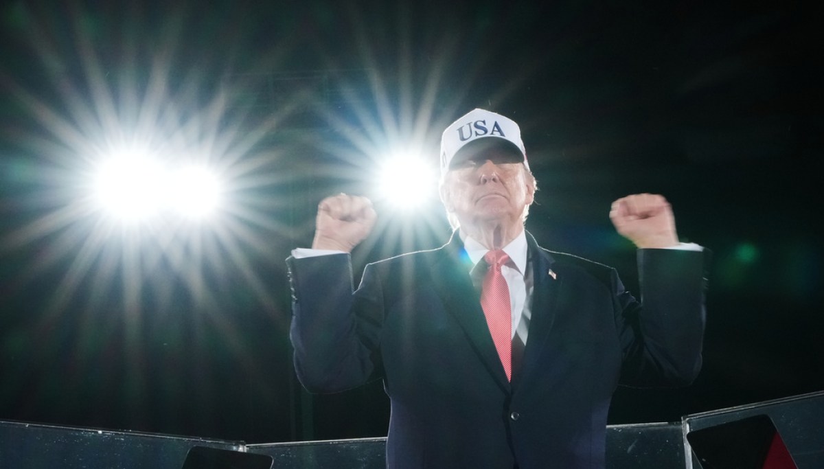 WATCH LIVE: Trump holds a White House roundtable on cybercrime