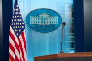 Six citizens sue Trump over White House press ban