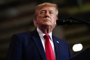 Trump defends Vivek Ramaswamy ad featuring opponent’s estranged mother