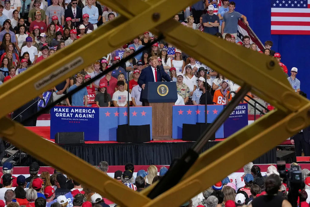 Trump decries French riots at South Carolina rally: ‘Not gonna let that happen in our country’