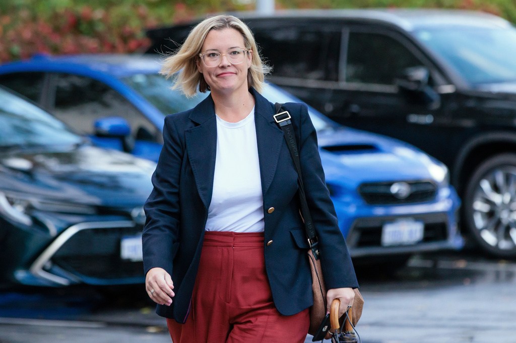 Man arrested for threatening another female lawmaker in Australia