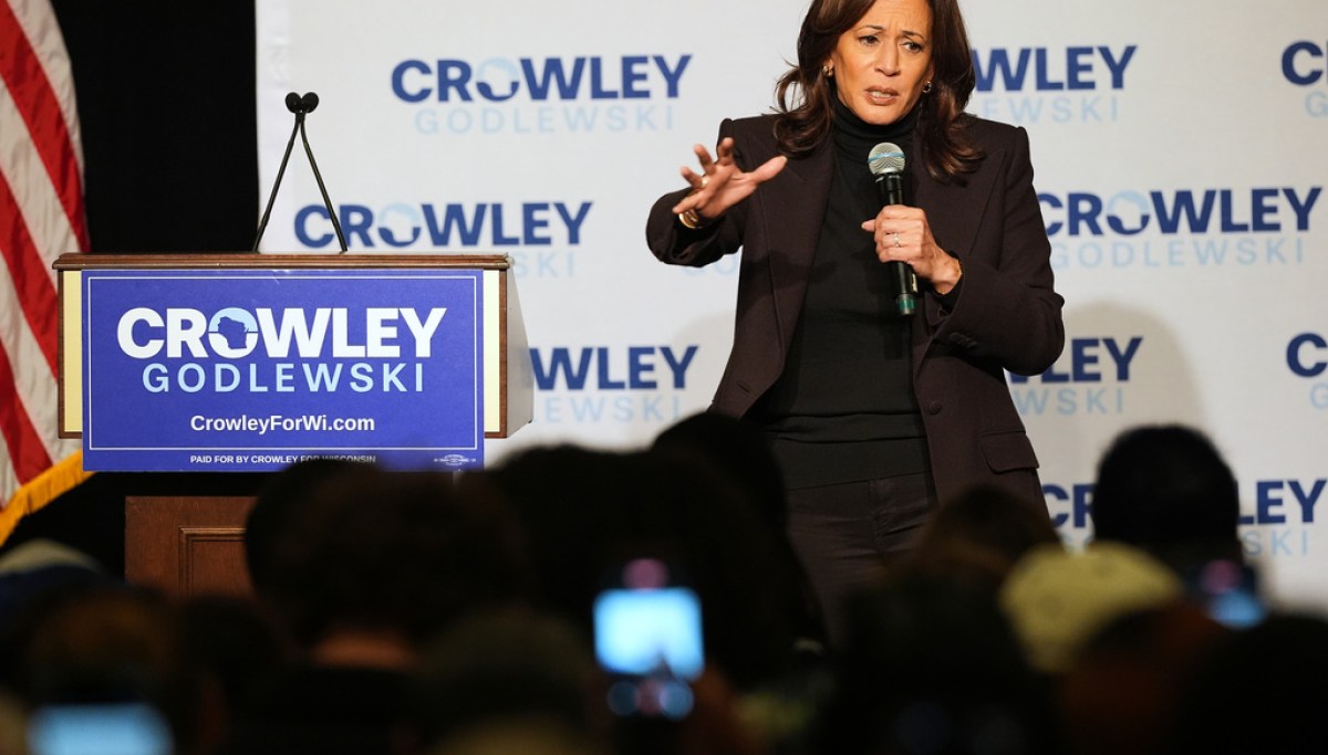 Kamala Harris urges Wisconsin women to ‘turn anger into action’ at Crowley rally
