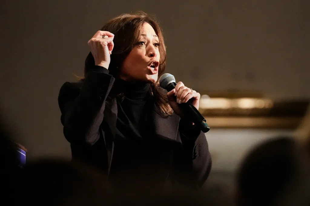 Former Vice President Kamala Harris speaks at Women for Crowley event.