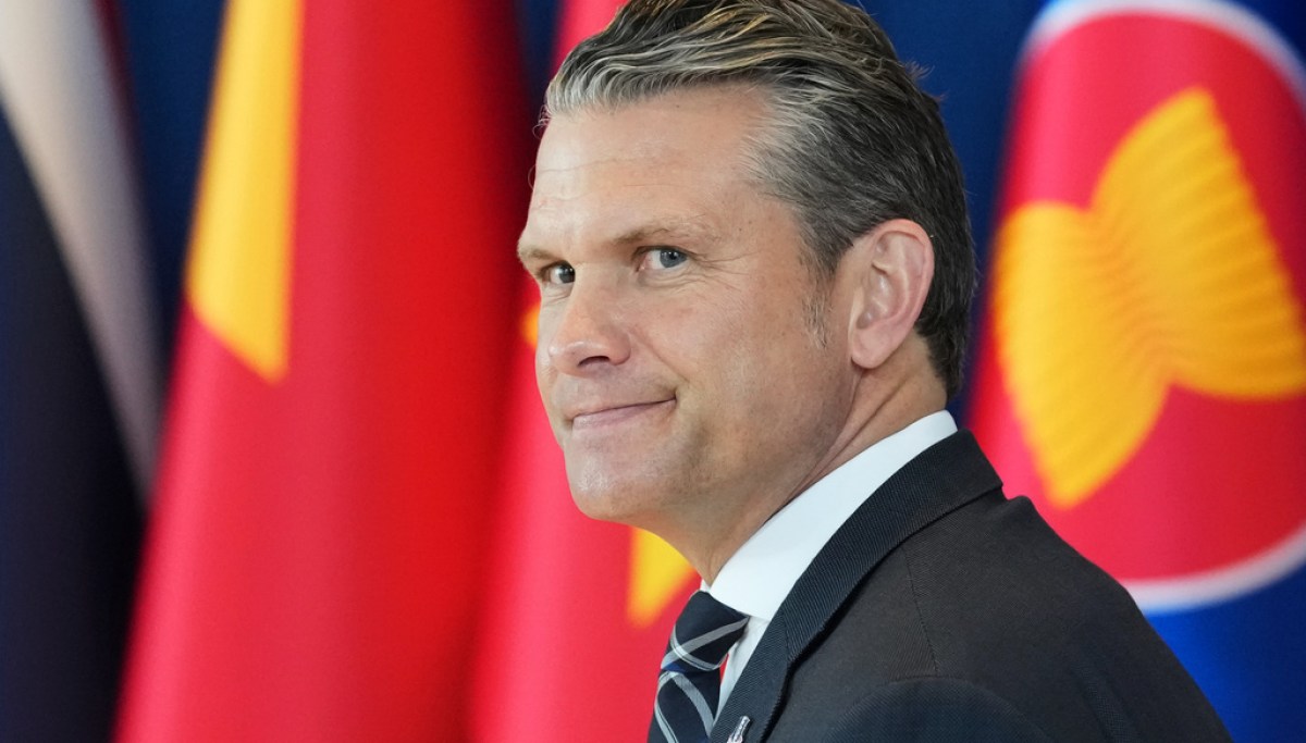 Hegseth gifts Vietnamese counterpart declassified reports that could lead to discovery of hundreds of remains