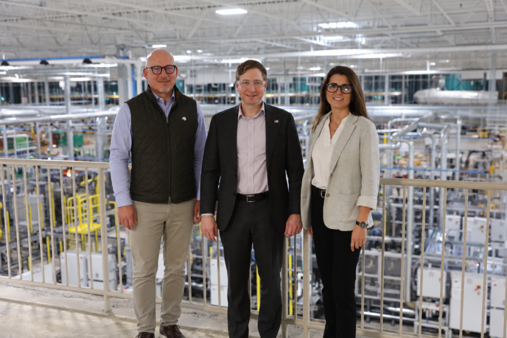 From left: Eos CEO Joe Mastrangelo, U.S. under secretary of energy Alex Fitzsimmons, and Eos COO Michelle Buczkowski.