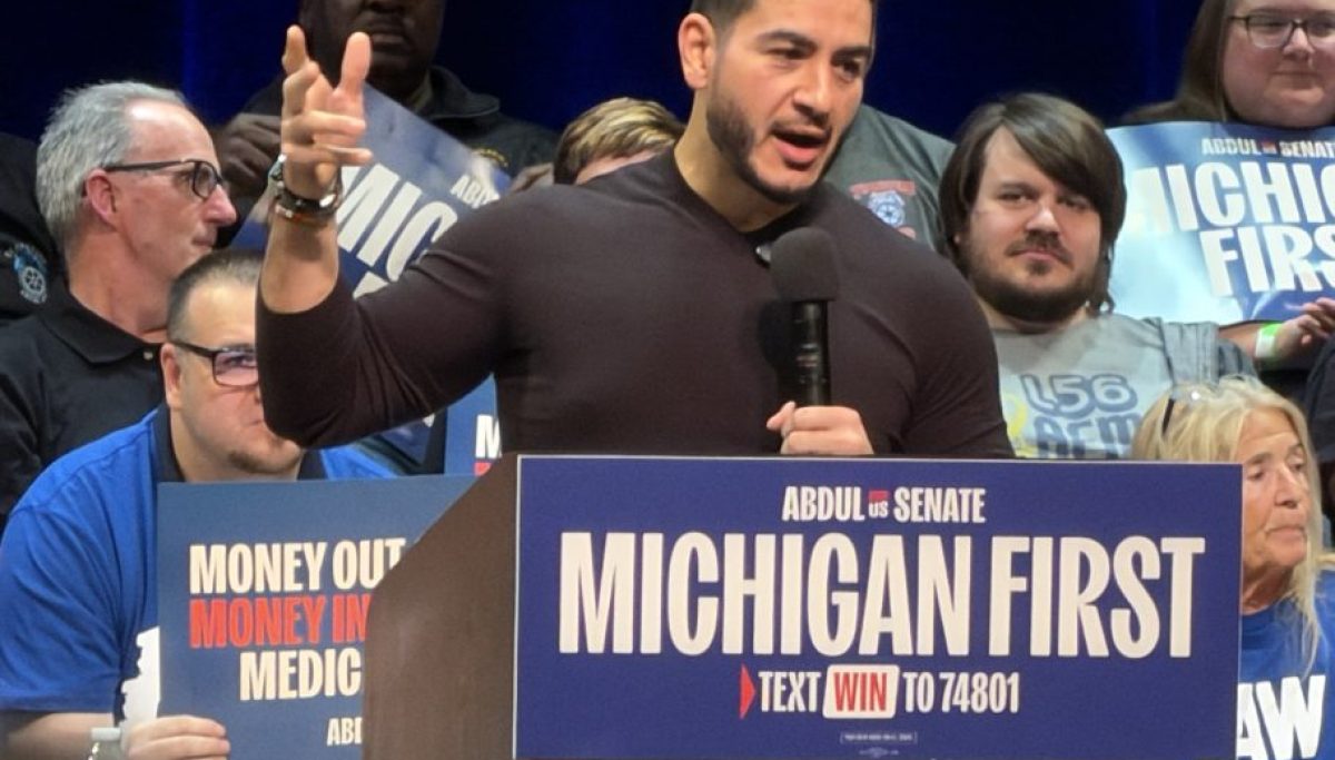 El Sayed mocks Rogers’s ‘earpiece’ and Trump’s ‘a**’ remarks in Grand Rapids rally