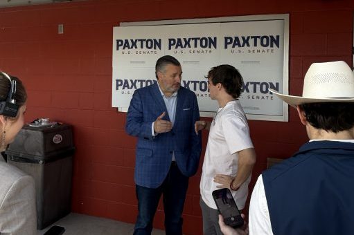 Ted Cruz engages with young voter on different foreign policy beliefs