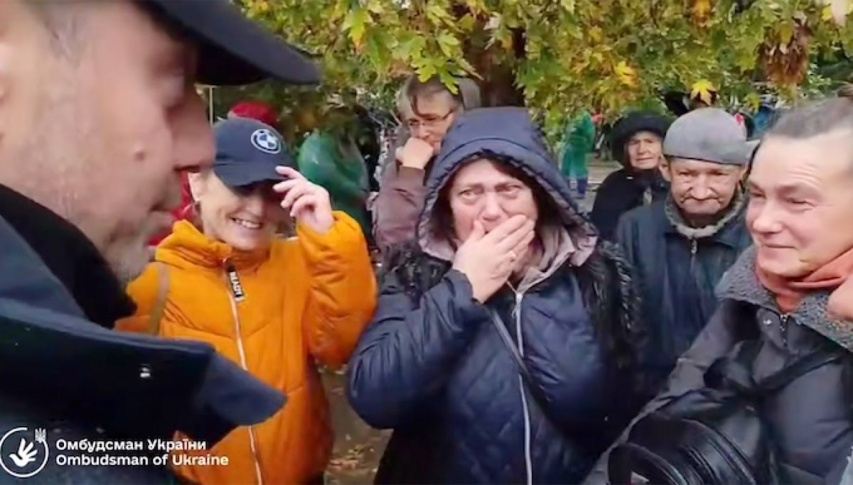 Hundreds evacuate Ukrainian city of Oleshky as part of Melania Trump-brokered ceasefire